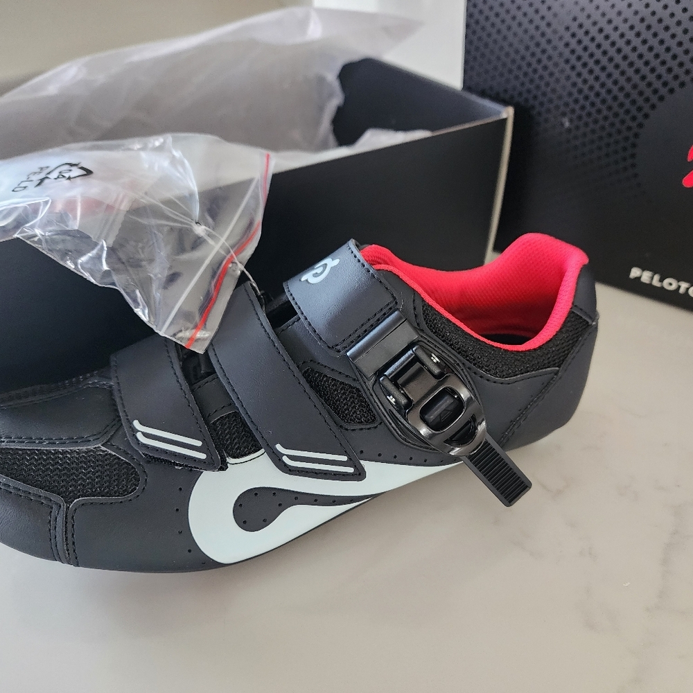 Pelton bike shoes with large padded shorts